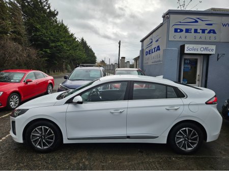 2022 Hyundai Ioniq PREMIUM AUTOMATIC FULLY ELECTRIC NCT 12/27 FINANCE AVAILABLE @ €59 PER WEEK HEATED SEATS/ SAT NAV/ TOUCH SCREEN MEDIA/ BLUETOOTH/ USB/ REVERSE CAMERA/ MULTI FUNCTION STEERING WHEEL/ HISTORY CHECKED €14,900