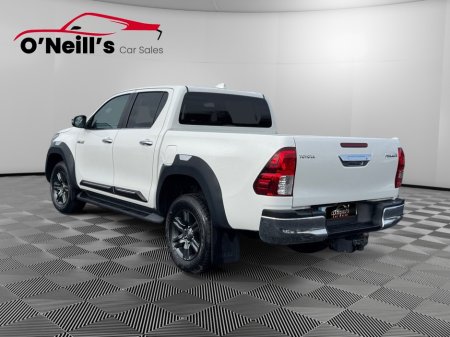 2023 Toyota Hilux *NO VAT* 2.8 SR5 DOUBLE CAB 4DR #300 €45,999 thumbnail