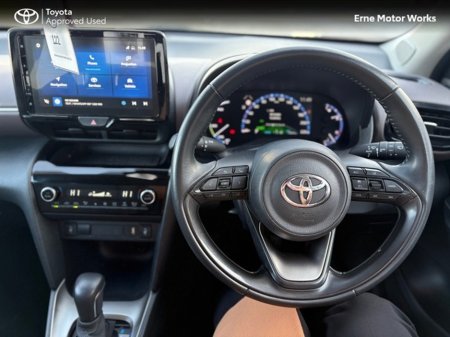 2024 Toyota Yaris Cross Yaris Cross Sol Hybrid €29,450 thumbnail