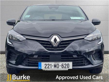 2022 Renault Clio Iconic TCe 90 €15,950
