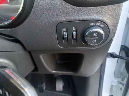 2022 Opel Crossland X SPORT 1.2 83PS-PET-5SP 5DR €14,950 thumbnail