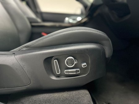 2024 Land Rover Range Rover Velar HSE P400e *PAN ROOF* €65,990 thumbnail