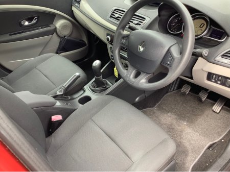 2012 Renault Fluence EXPRESSION 1.5 DCI 90 4DR €3,250 thumbnail