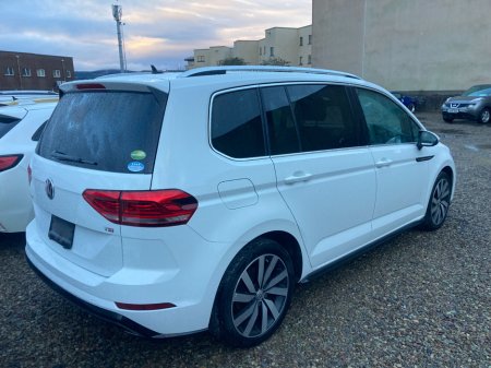 2016 Volkswagen Touran  €18,950 thumbnail