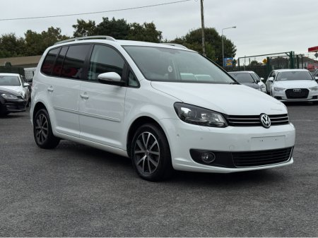 2015 Volkswagen Touran ( 152 REG ) HIGHLINE EDITION 7 SEATER * ALCANTARA SEATS * REVERSING CAMERA * SIMI DEALER - SPECIALISING IN IMPORTS OF JAP AUTOMATIC HI SPEC BLUEMOTION // LARGE TOUCH SCREEN // €15,750