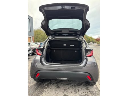 2022 Toyota Yaris 1.5 Hybrid 5Dr Luna €16,000 thumbnail