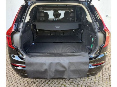 2025 Volvo XC90 T8 ULTRA DARK AWD thumbnail