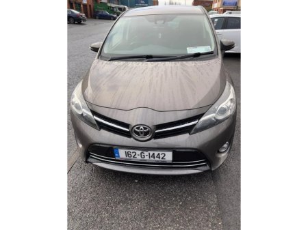 2016 Toyota Verso 1.6 D-4D 112bhp Sol SkyView 7 seater €10,500