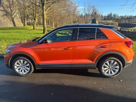 2019 Volkswagen T-Roc SPORT 2.0 TDI with pan roof €20,995 thumbnail