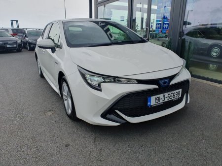2019 Toyota Corolla HALF LEATHER * 1.8 SELF CHARGING HYBRID €19,500