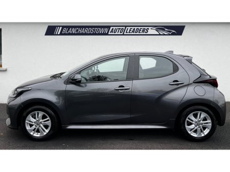 2022 Toyota Yaris 1.5 HYBRID LUNA AUTO €16,900