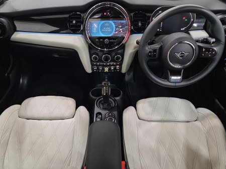 2022 MINI Hatch Electric Level 3 €22,950