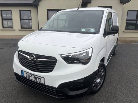 2021 Opel Combo 