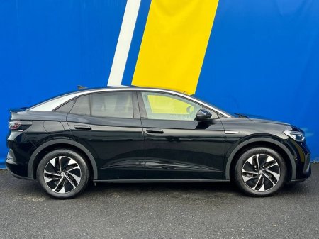 2022 Volkswagen ID.5 PRO FAMILY 77KWH // VERY LOW MILEAGE // PANORAMIC SUNROOF // 360 PARKING SENSORS €31,900