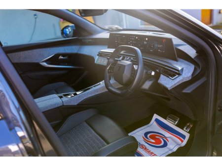 2025 Peugeot 5008 2025 Peugeot 5008 1.2 MHEV 145bhp E-DCS6 Allure €46,950 thumbnail