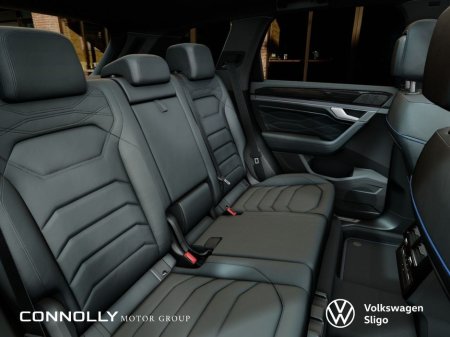 2026 Volkswagen Touareg R FINAL EDITION 3.0 TFSI PHEV 250 kW 340 HP €120,686 thumbnail