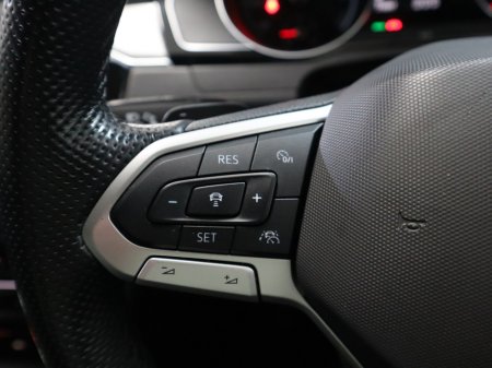 2021 Volkswagen Passat *111* GTE S-A DSG €22,900 thumbnail