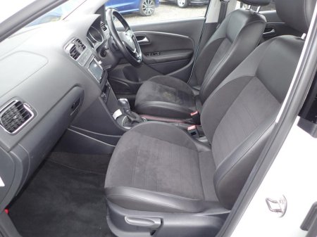 2017 Volkswagen Polo TSI Highline Meister €13,750