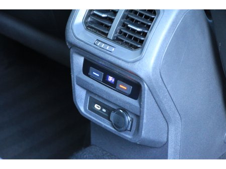 2022 Volkswagen Tiguan Allspace Black Edition R Line * Sunroof * 7 Seats €43,950 thumbnail