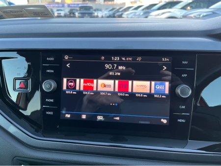 2018 Volkswagen Polo HIGHLINE AUTOMATIC 1.0 PETROL //HIGH SPEC//LOW MILES//ADAPTIVE CRUISE CONTROL//CARPLAY//REVERSE CAMERA//KEYLESS ENTRY// €14,950 thumbnail