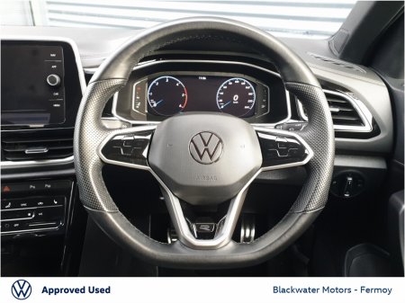 2023 Volkswagen T-Roc 2.0TDI 116BHP R-LINE WITH REAR VIEW CAMERA AND WINTER PACK €31,950 thumbnail