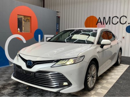 2019 Toyota Camry G LEATHER PACKAGE / 83k KMs / Automatic 2.5 Hybrid / Heated Leather, Reverse Camera & More €26,950