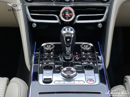 2023 Bentley Flying Spur AZURE €209,950 thumbnail