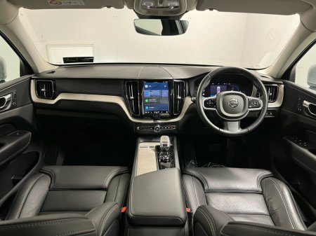 2022 Volvo XC60 T6 Inscription PHEV 340BHP - HUGE SPEC - Reversing Camera - Panoramic Sunroof - Sat Nav - Climate Control - Electric Heated Memory Seats - Keyless Start - Apple CarPlay/Android Auto €48,750