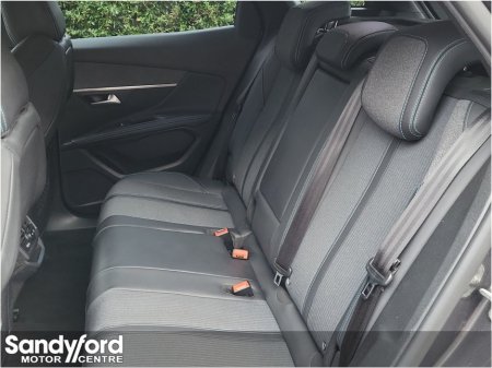 2023 Peugeot 3008 1.2 AUTOMATIC 1.2 Petrol ALLURE €31,950 thumbnail