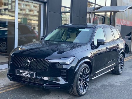 2025 Volvo XC90 T8 Ultra Dark AWD Auto (PHEV) €84,900 thumbnail