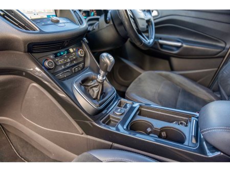 2017 Ford Kuga 2017 Ford Kuga 1.5TDCi 120PS FWD ST-Line €16,950 thumbnail