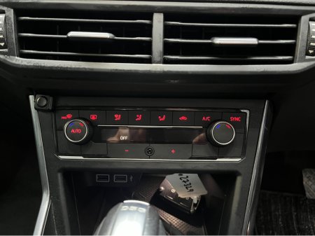 2019 Volkswagen Polo €15450 2019 VOLKSWAGEN POLO TSI HIGH LINE 1.0 AUTOMATIC / REVERSE CAMERA / CRUISE CONTROL €15,450 thumbnail