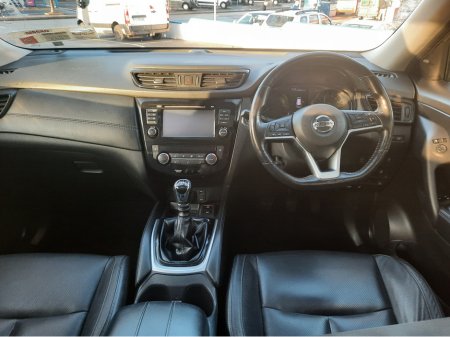 2019 Nissan X-Trail 1.6 DSL SVE 7 SEAT 18 4DR €21,950 thumbnail