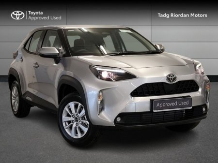 2025 Toyota Yaris Cross LUNA €29,950