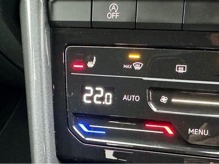 2023 Volkswagen T-Roc ++JUST 6K KML++ STYLE 1.5 TSI D7F 150HP thumbnail