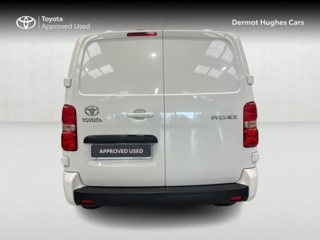 2024 Toyota Proace 2.0 (140HP) GX LWB €28,420