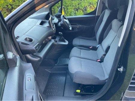 2019 Peugeot Partner PROFESSIONAL L1 BHDI €13,950 thumbnail