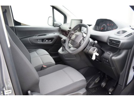 2023 Peugeot Partner Professional Plus 1.5 Blue HDi Diesel 100bhp 650kg *LOOK PACK* €27,285