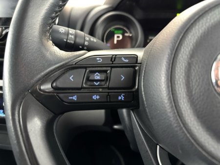 2022 Toyota Yaris Cross HYBRID LUNA €23,950 thumbnail