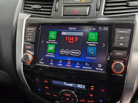 2019 Nissan Navara  thumbnail