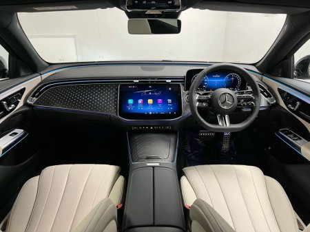 2026 Mercedes-Benz E Class 300e AMG - 20 Inch Alloys - Reversing Camera - Ambient Lighting - Sat Nav - Climate Control - Electric Heated Memory Seats - Keyless Start - Apple CarPlay/Android Auto €89,622