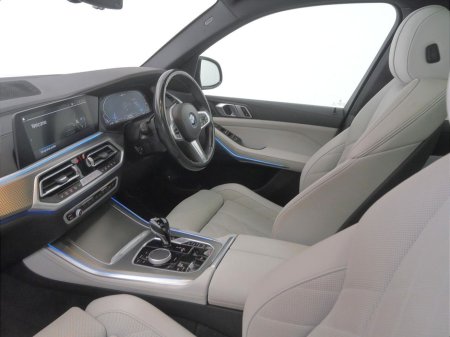 2023 BMW X5 xDrive45e M Sport €76,900 thumbnail