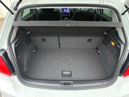 2016 Volkswagen Polo 1.2i TSI Petrol Automatic Comfortline €13,500 thumbnail