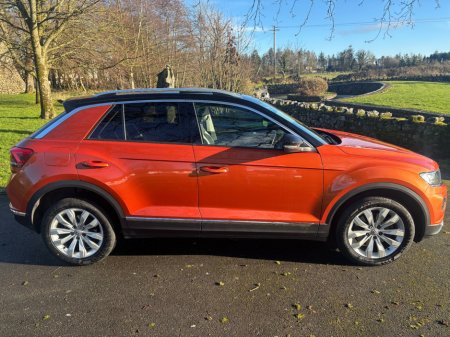 2019 Volkswagen T-Roc SPORT 2.0 TDI with pan roof €20,995 thumbnail