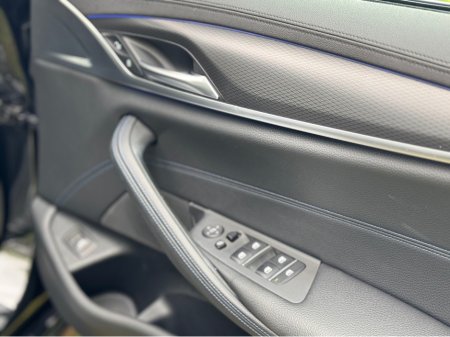 2022 BMW 5 Series 520D MSPORT X-DRIVE TOURING €42,950 thumbnail