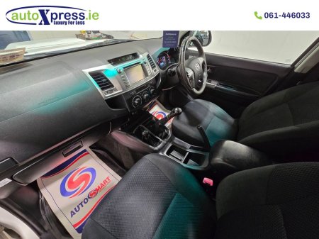 2016 Toyota Hilux 2.5 D4D Icon D/C 4WD Reversing camera €15,995