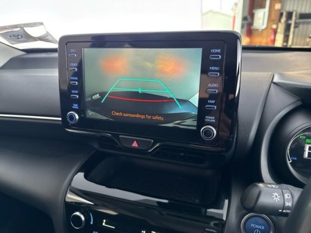 2023 Toyota Yaris Cross HYBRID LUNA €26,950 thumbnail