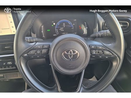 2025 Toyota Yaris Cross YARIS CROSS LUNA SPORT BI €33,950 thumbnail