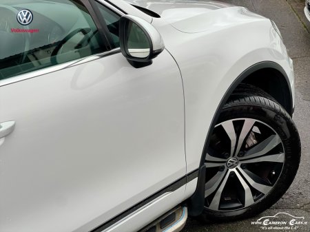 2018 Volkswagen Touareg N1 BUSINESS 5 SEAT CREWCAB VAT €26,950 thumbnail