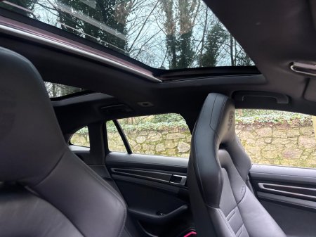 2023 Porsche Panamera 4 E-HYBRID SPORT TURISMO *Colossal Specification* €87,950 thumbnail